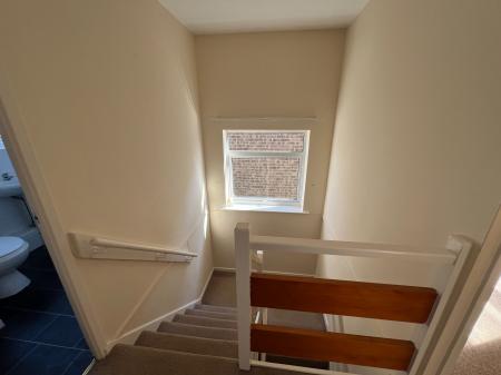 3 bedroom Detached house to let in Hedgefield Road, Barrowby, Barrowby, Grantham, NG32