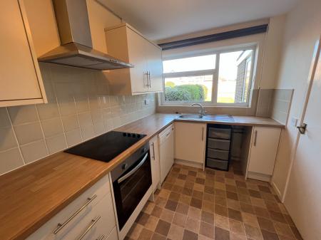 3 bedroom Detached house to let in Hedgefield Road, Barrowby, Barrowby, Grantham, NG32