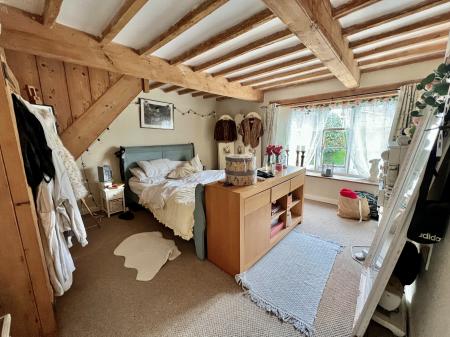 2 bedroom Cottage for sale in High Road, Londonthorpe, Grantham, NG31