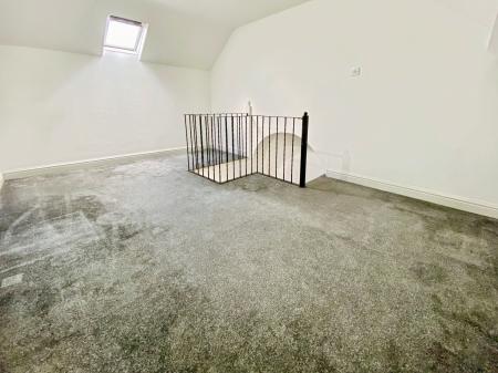 2 bedroom Terraced House for sale in Oxford Street, Grantham, NG31