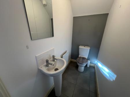 4 bedroom Detached house to let in Bradley Drive, Grantham, NG31