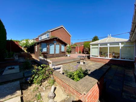 3 bedroom Detached bungalow for sale in Chelmsford Drive, Grantham, Grantham, NG31