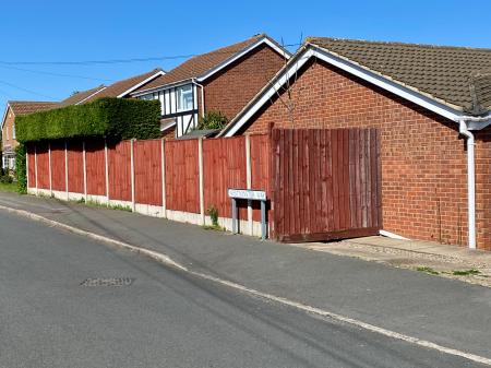 3 bedroom Detached bungalow for sale in Chelmsford Drive, Grantham, Grantham, NG31