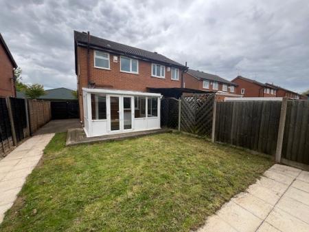 2 bedroom Semi-detached house to let in Trent Road, Grantham, NG31
