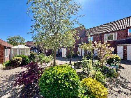 2 bedroom Flat for sale in Premier Court, Grantham, Grantham, NG31