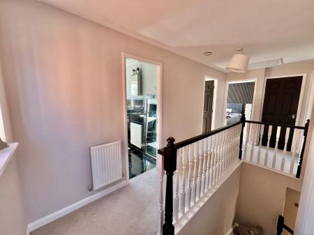 4 bedroom Detached house for sale in Cotswold Drive, Gonerby Hill Foot, Grantham, NG31