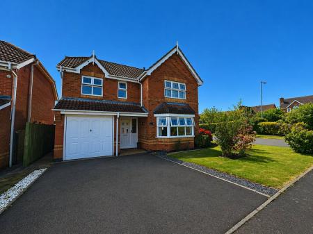 4 bedroom Detached house for sale in Cotswold Drive, Gonerby Hill Foot, Grantham, NG31