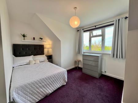 3 bedroom Semi-detached house for sale in Gorse Rise, Grantham, NG31