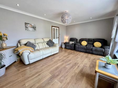 3 bedroom Semi-detached house for sale in Gorse Rise, Grantham, NG31