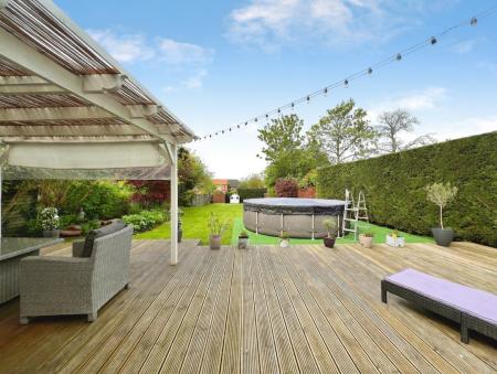 3 bedroom Semi-detached house for sale in Gorse Rise, Grantham, NG31