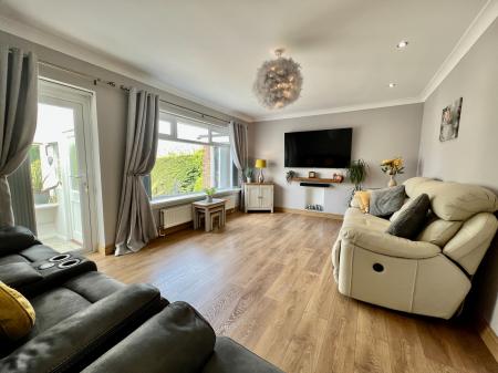 3 bedroom Semi-detached house for sale in Gorse Rise, Grantham, NG31