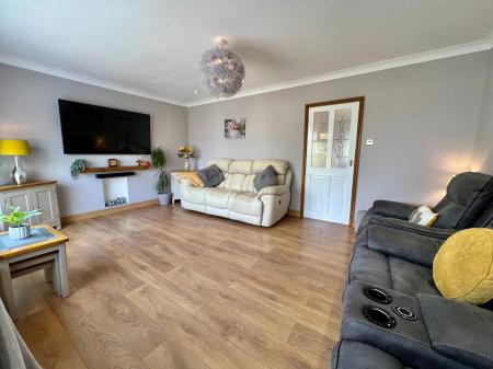 3 bedroom Semi-detached house for sale in Gorse Rise, Grantham, NG31
