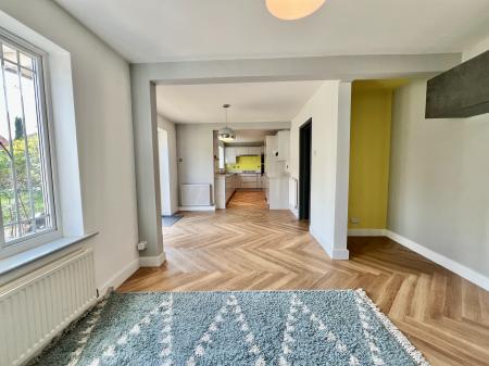 4 bedroom Detached house for sale in Rosedale Drive, Grantham, NG31