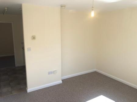1 bedroom Flat to let in Oxford Street, Grantham, NG31