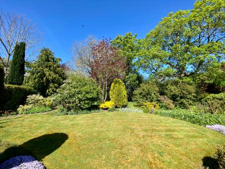 4 bedroom Detached house for sale in 31 Church Lane, Muston, NG13