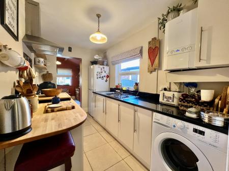 2 bedroom Terraced House for sale in Sidney Street, Grantham, NG31