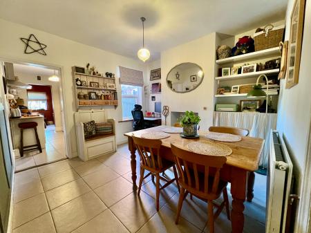 2 bedroom Terraced House for sale in Sidney Street, Grantham, NG31