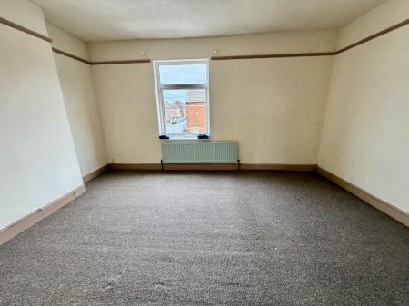 2 bedroom Terraced House for sale in St Annes Street, Grantham, NG31