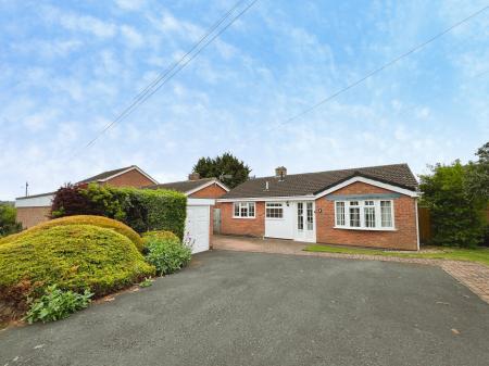 Chelmsford Drive, Grantham, NG31