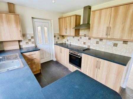 3 bedroom Semi-detached house for sale in Kenilworth Road, Grantham, NG31