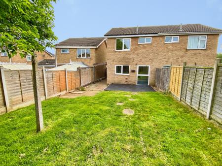 3 bedroom Semi-detached house for sale in Kenilworth Road, Grantham, NG31