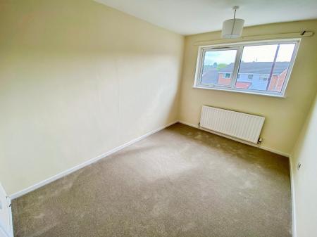 3 bedroom Semi-detached house for sale in Kenilworth Road, Grantham, NG31