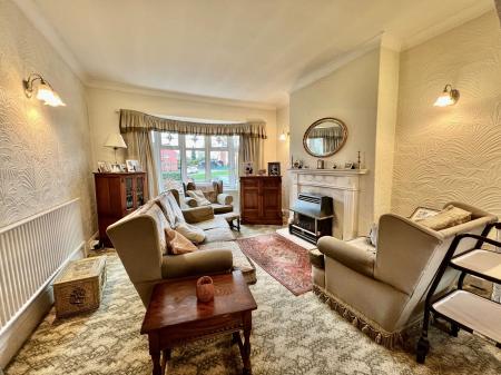 3 bedroom Detached house for sale in SOLD BY NEWTON FALLOWELL - Hill Avenue