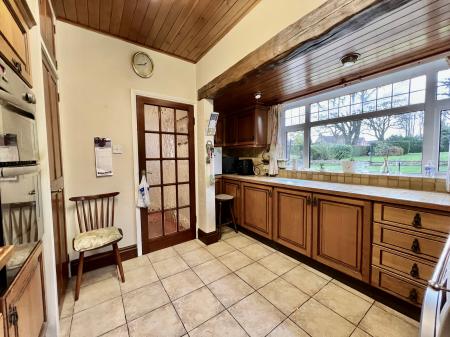 3 bedroom Detached house for sale in SOLD BY NEWTON FALLOWELL - Hill Avenue