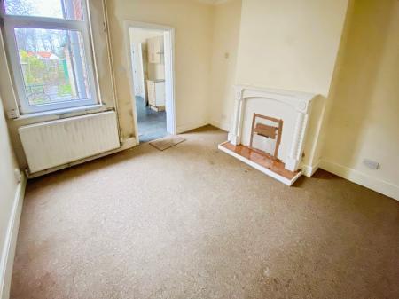2 bedroom Terraced House for sale in Redcross Street, Grantham, NG31