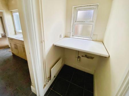 2 bedroom Terraced House for sale in Redcross Street, Grantham, NG31