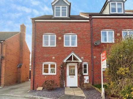 4 bedroom Terraced House for sale in SOLD BY NEWTON FALLOWELL - Thorneydene Gardens