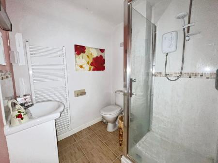 3 bedroom Detached house for sale in SOLD BY NEWTON FALLOWELL - Church Street, Corby Glen