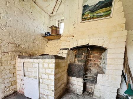 3 bedroom Detached house for sale in SOLD BY NEWTON FALLOWELL - Church Street, Corby Glen