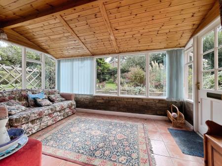 3 bedroom Detached house for sale in SOLD BY NEWTON FALLOWELL - Church Street, Corby Glen