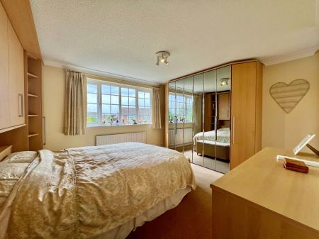 4 bedroom Detached house for sale in SOLD BY NEWTON FALLOWELL - Barrowby Road