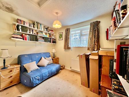 4 bedroom Detached house for sale in SOLD BY NEWTON FALLOWELL - Barrowby Road