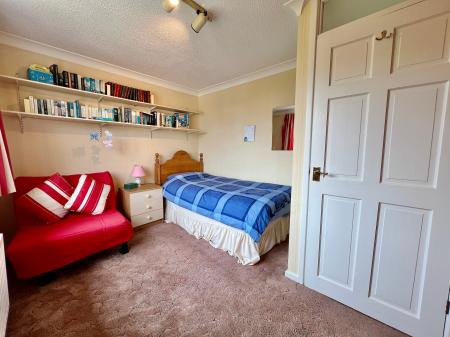 4 bedroom Detached house for sale in SOLD BY NEWTON FALLOWELL - Barrowby Road
