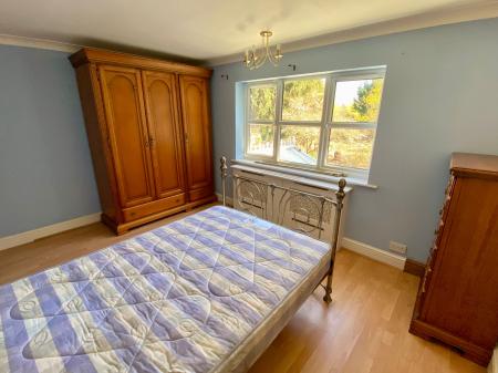 6 bedroom Detached house for sale in Manthorpe Road, Grantham, NG31