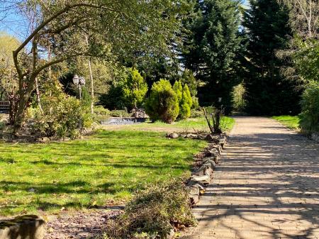 6 bedroom Detached house for sale in Manthorpe Road, Grantham, NG31