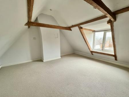 2 bedroom Terraced House for sale in High Road, Londonthorpe, NG31