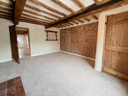 2 bedroom Terraced House for sale in High Road, Londonthorpe, NG31