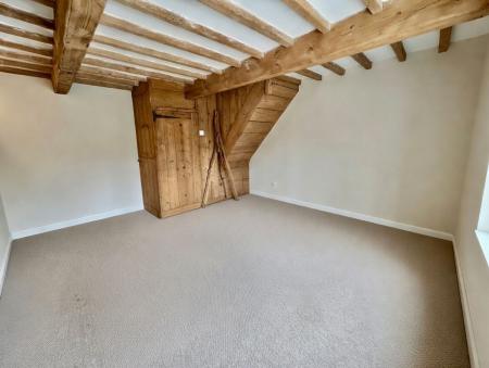 2 bedroom Terraced House for sale in High Road, Londonthorpe, NG31