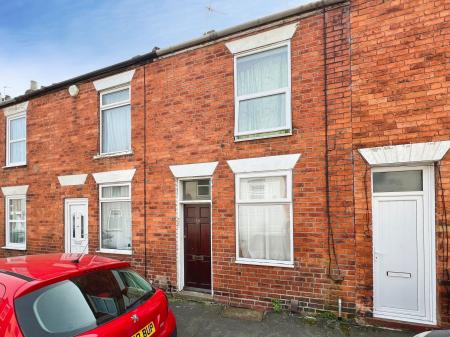College Street, Grantham, NG31