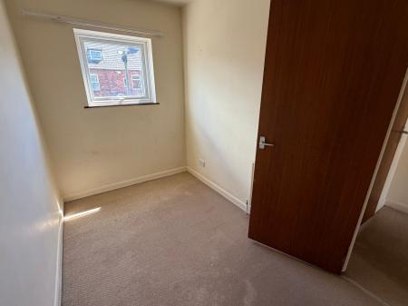 2 bedroom Terraced House for sale in College Street, Grantham, NG31