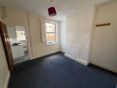 2 bedroom Terraced House for sale in New Street, Grantham, NG31