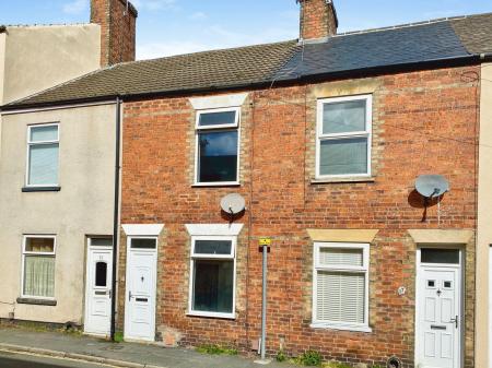 2 bedroom Terraced House for sale in Oxford Street, Grantham, NG31