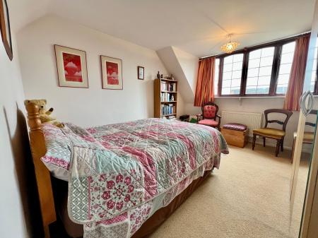 3 bedroom House for sale in Park Road, Allington, NG32
