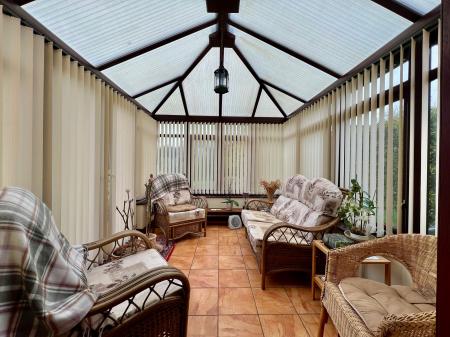 3 bedroom House for sale in Park Road, Allington, NG32