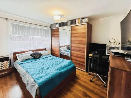 3 bedroom Semi-detached house for sale in Tennyson Avenue, Grantham, NG31
