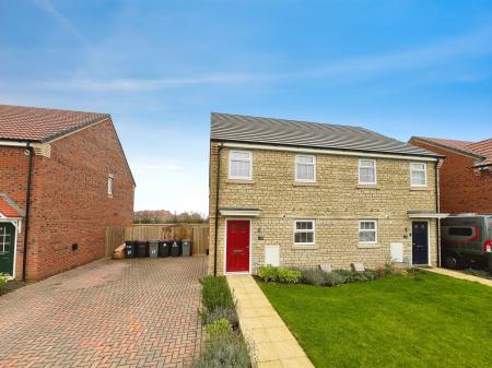 3 bedroom Semi-detached house for sale in Orchard Way, Corby Glen, NG33
